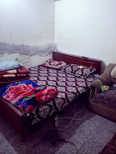 used bed in very good condition