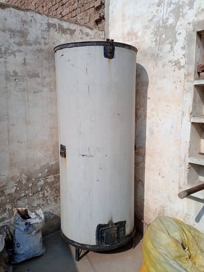 Gandam storage container 25 man