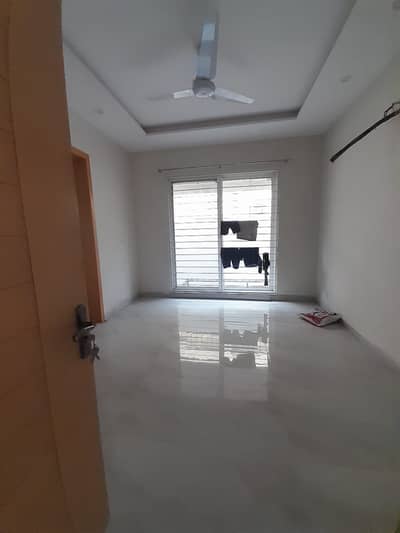 Gulberg 5 Prime Location House For Office