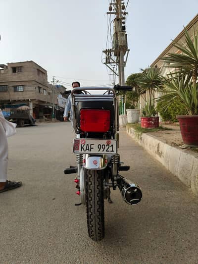 03274718892 WhatsApp call me  Honda 125 CG