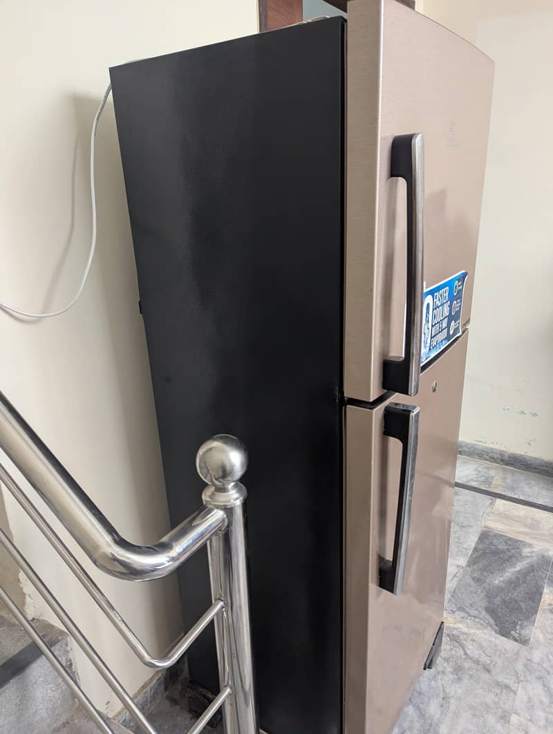 Dawlance medium size 2