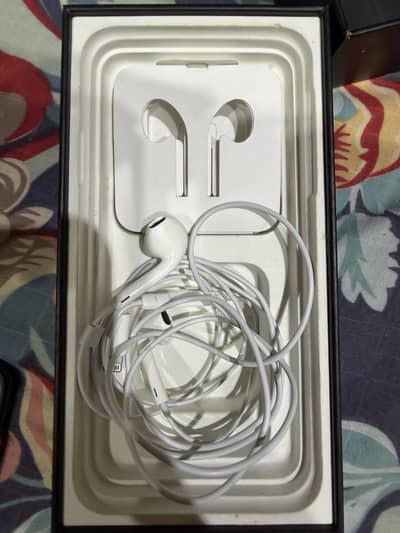 Apple original lightning handfree