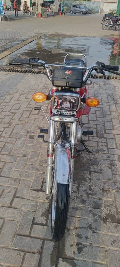 I am selling my Honda 125 one hand used np any work required