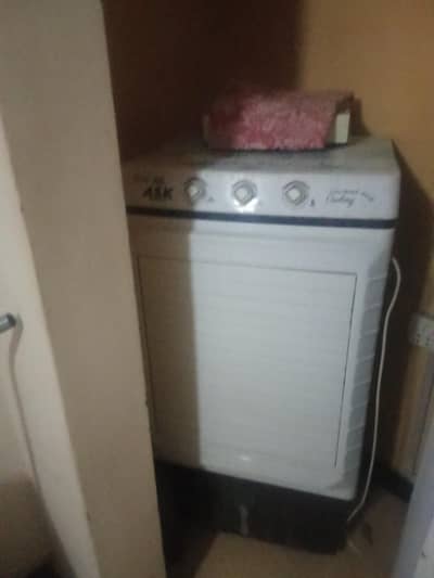 sir collar no use just like new