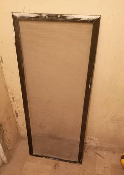 aluminium windows 2 hen number 1 size 2×5 number 2 size 2×3 with net