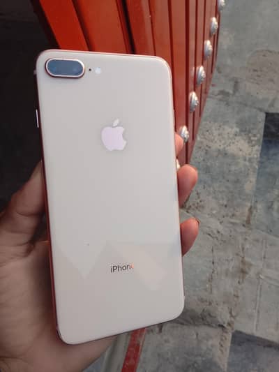 I phone 8 plus 256gb gold color.