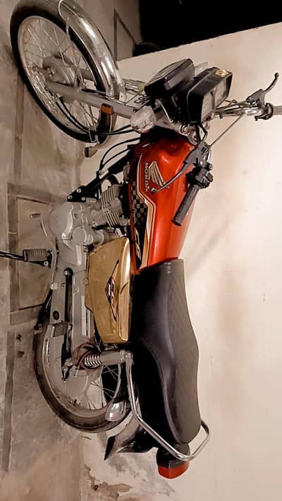 Honda 125 goldadation 5 gair