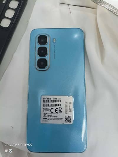 Infinix hot 50 8/128 sale. in. lahore. 5. month. used. warranty. avaible.