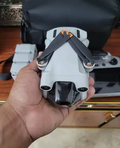 Drone DJI mini 3 pro New condition sale contact OLX