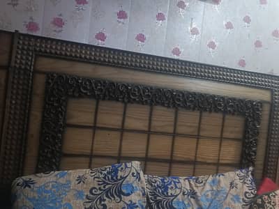 Bed dressing and bartnoo wali almaree for sale
