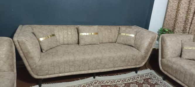 5 seater sofa set in excellent new condition
