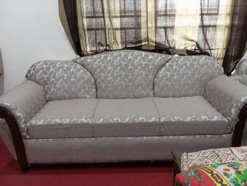 3+2+1 sofa set almost new 1