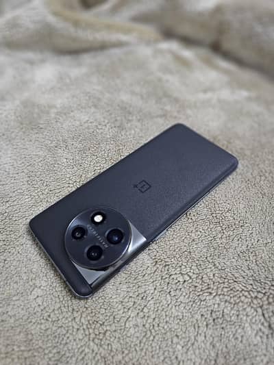 OnePlus 11
