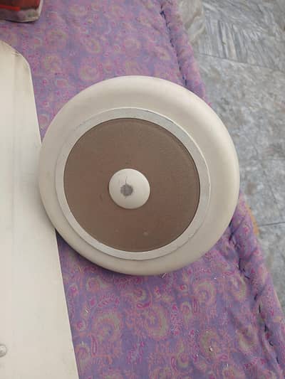 ceiling fan in gud condition