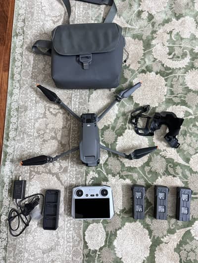 DJI Mevic 3 Pro Fly Combo