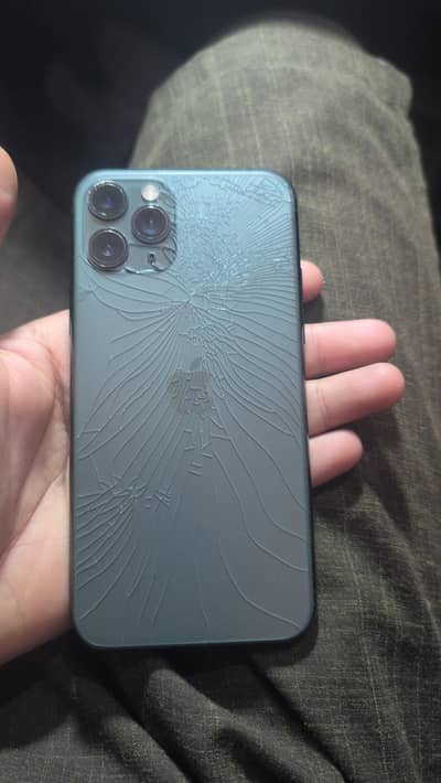 iphone 11pro. 256 gb just  battery change Pat official approved