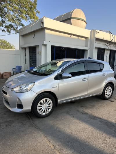 Toyota aqua 2013/17 S key