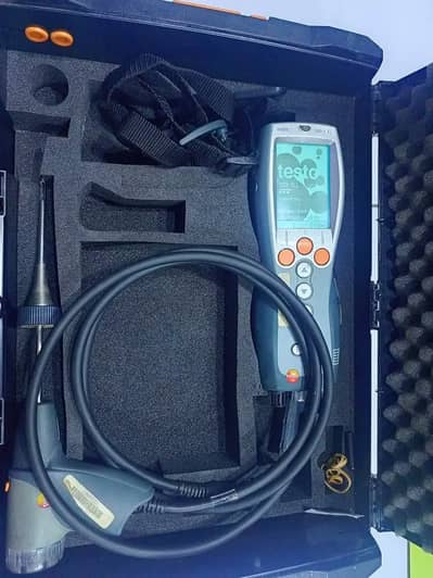 Testo 330-2LL Gas Analyzer