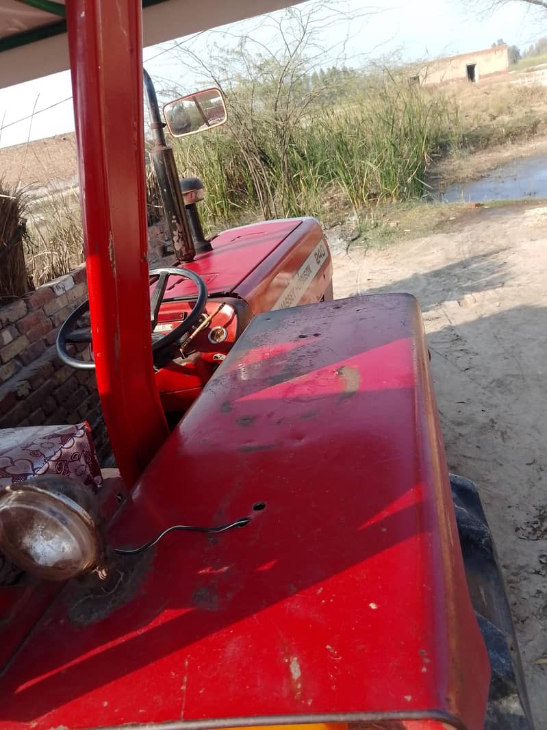 240 ال اوکے چھتری لگی ہوئی ہے 0