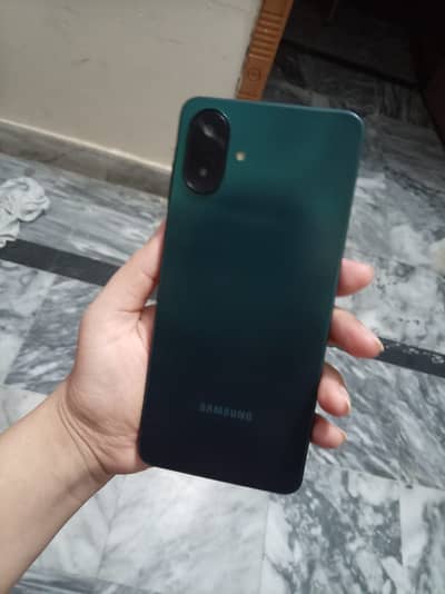 Samsung galaxy A07 uargent sale price negotiable