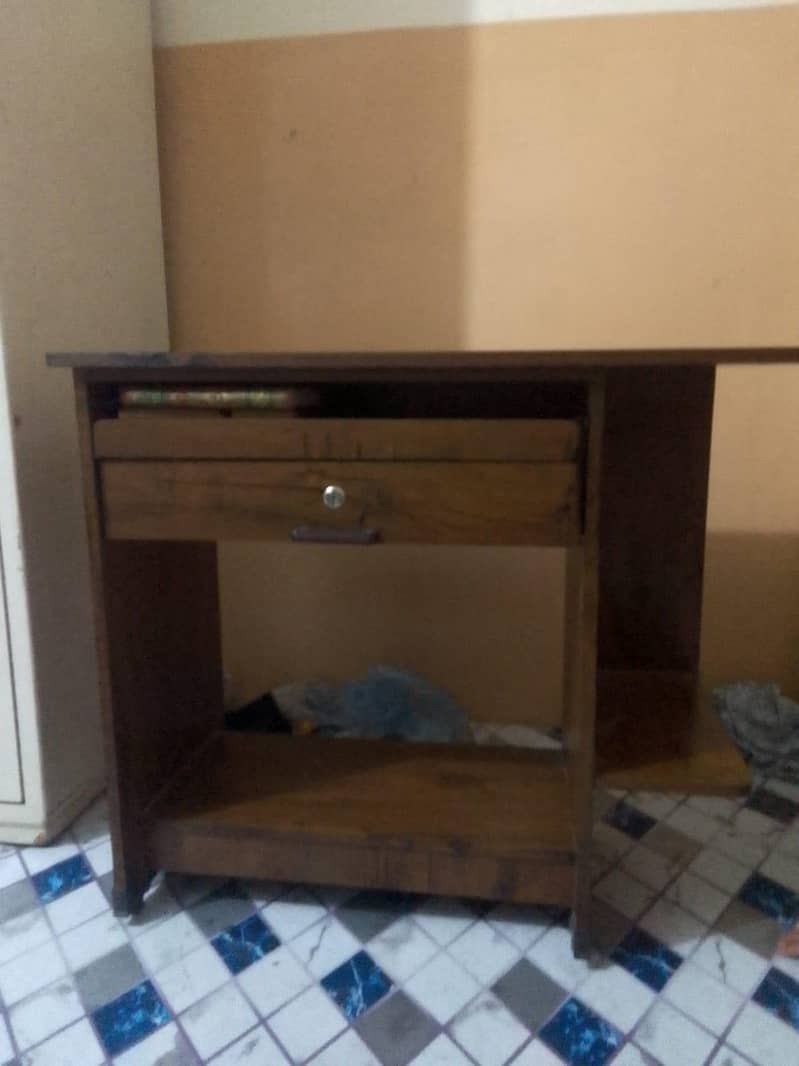 computer table/ study table 1