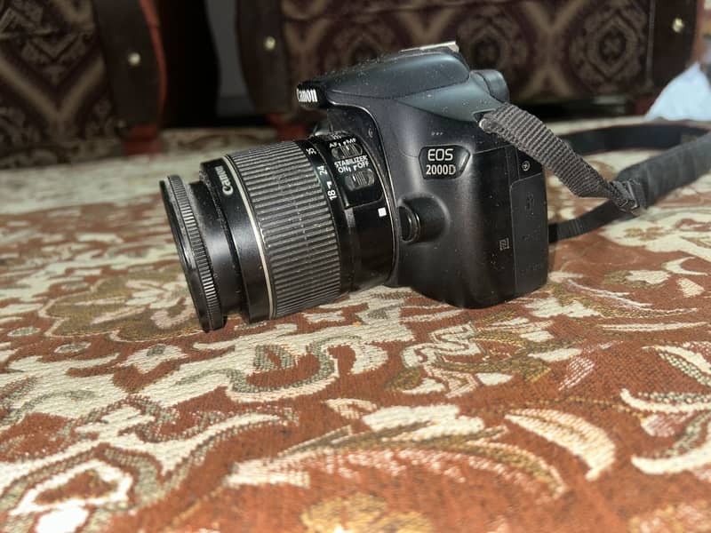 Canon Eos 2000D 3