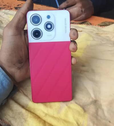 Tecno Spark 10 Pro     8+8/256 GB