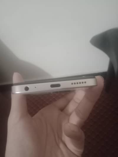 Infinix smart 8 lush condition