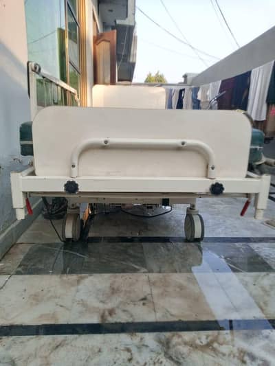 4 Patients Beds/2 Stretchers for Sale/3 Foams