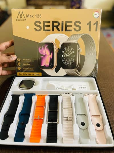 Smart watch with 7 beautiful straps