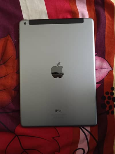 apple ipad Air  10/10 condition  scratch less  brand new