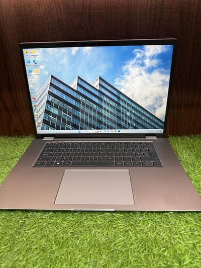 Dell Latitude 7640 (i7 13th Gen) (16/512)