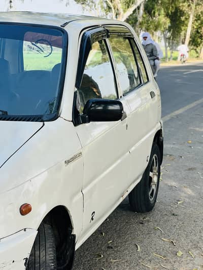 Fimely use car  beautiful room