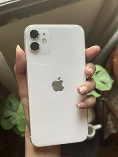 IPHONE 11 - 64GB- Non Pta Approved White colour 10/10 JV