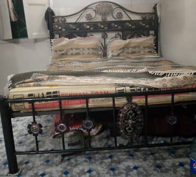 Medium size Bed with Molti Form