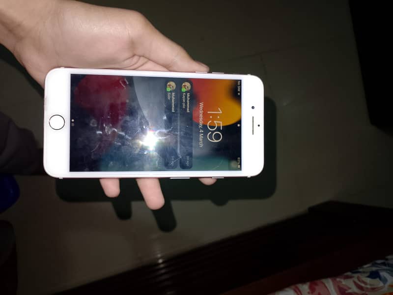 Apple iPhone 7 Plus 1