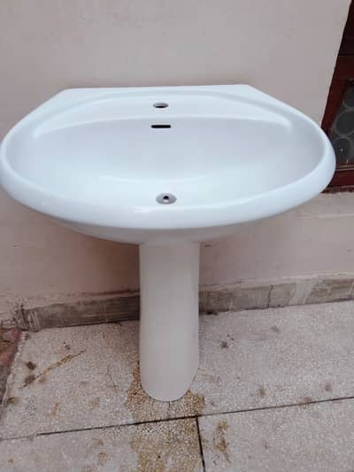 Full size wash basin with stand premium quality