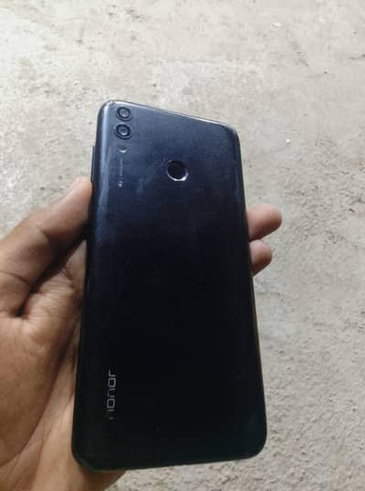 Huawei honor 8c 3gb Ram 32gb memory