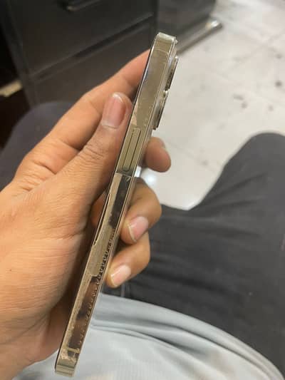 13pro jv gold 03074606717