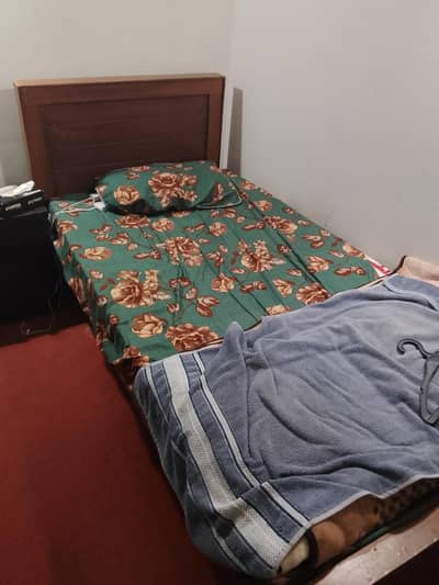 single used beds 20 in quantity available for sale in reasonable price