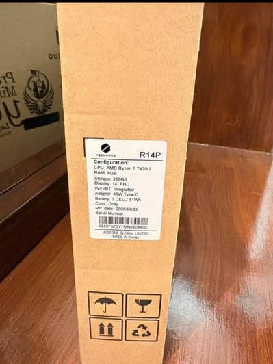 MECHREVO R14P LAPTOP WITH BAG AND LAPTOP SLEEVE