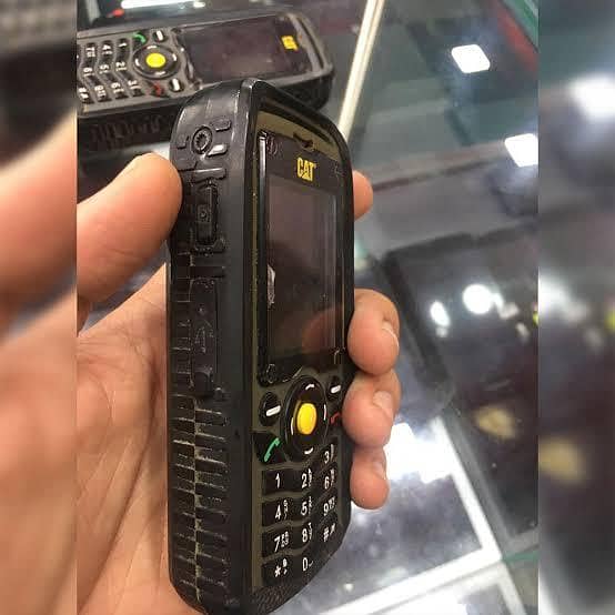 commando rugged cat b25 2