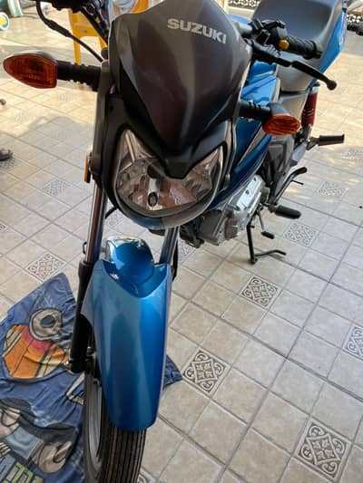 Suzuki gsx 125