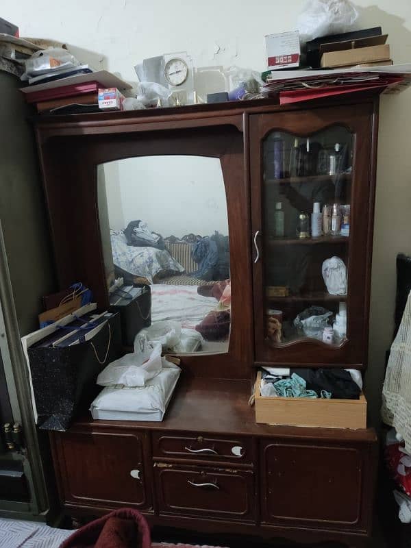 Dressing Table 0