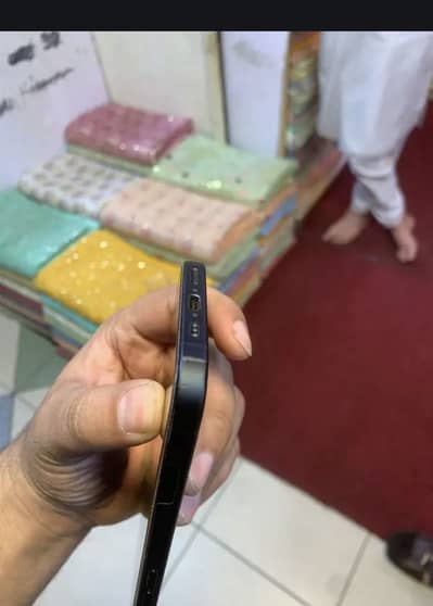 iPhone 15 jv 128gb battery 97 with box