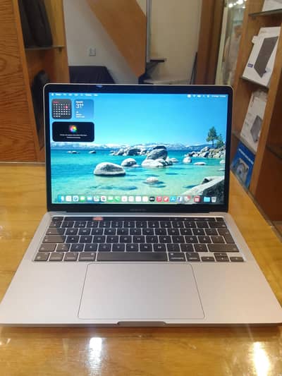 MacBook pro 2020  m1 chip  13inch