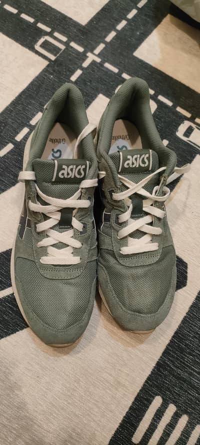 ASICS original shoes