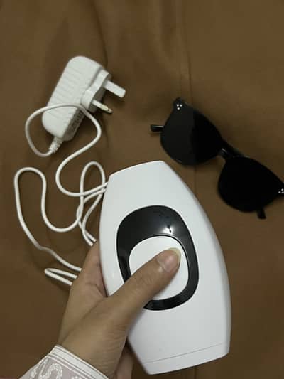 IPL permanent hair removal device