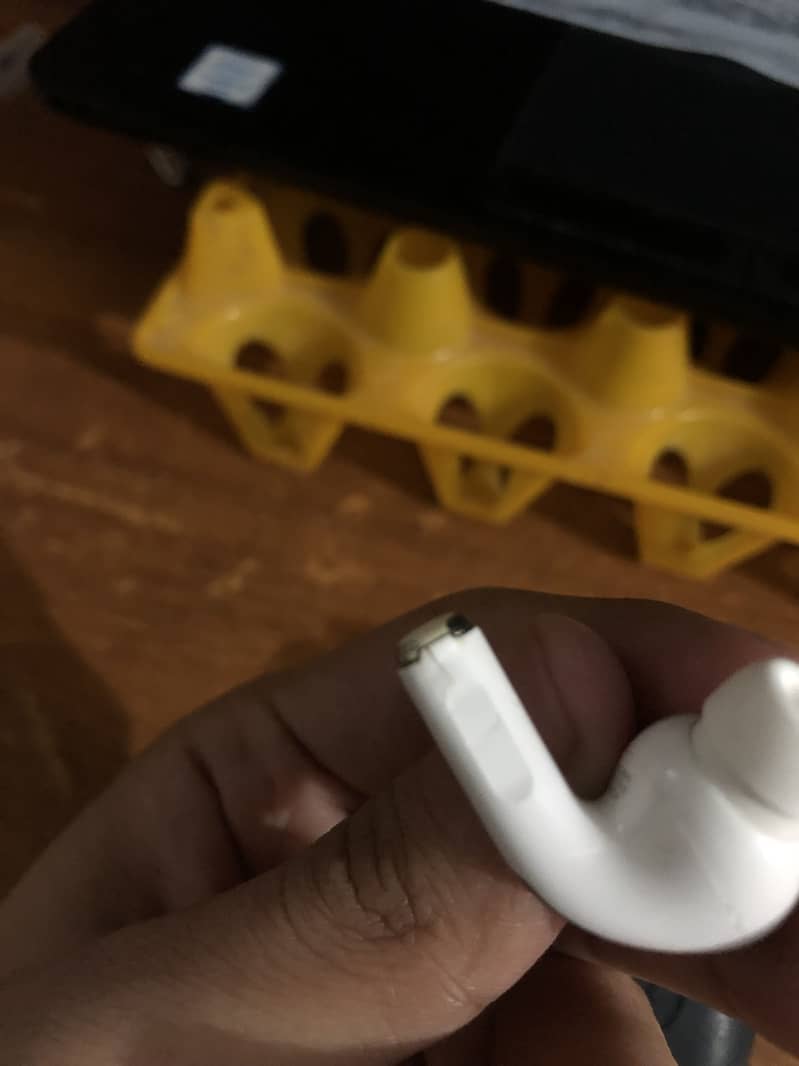 Airpods Pro 4