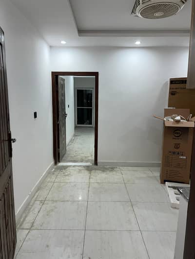 One Bedroom Family Apartment Available For Rent